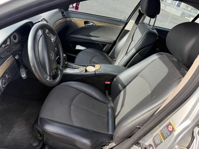 Серый Мерседес Е-Класс, объемом двигателя 1.8 л и пробегом 261 тыс. км за 6500 $, фото 7 на Automoto.ua