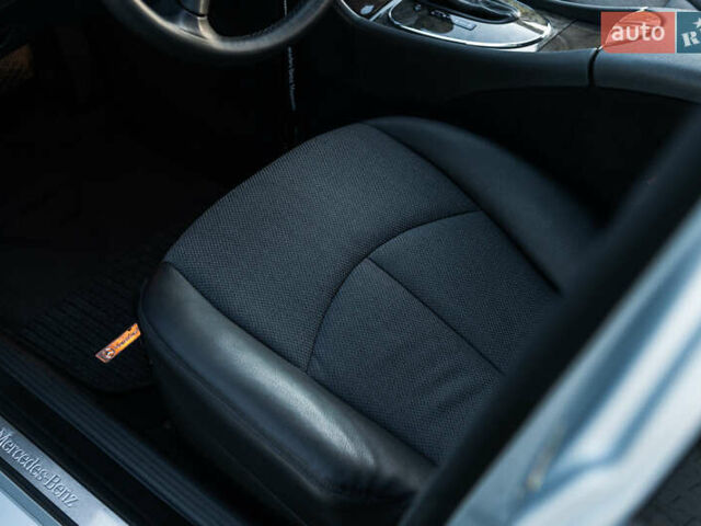 Мерседес Е-Клас 2006 у Мукачеве на Automoto.ua Сірий Мерседес Е-Клас, об'ємом двигуна 1.8 л та пробігом 79 тис. км за 25500 $, фото 36 на Automoto.ua