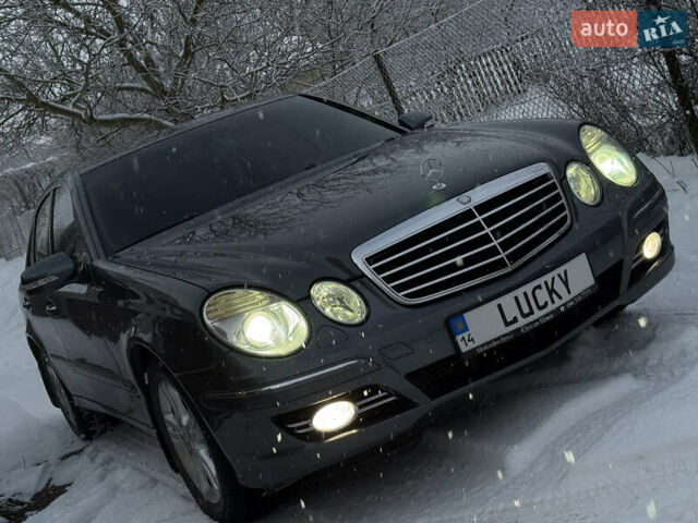 Серый Мерседес Е-Класс, объемом двигателя 2.15 л и пробегом 270 тыс. км за 11900 $, фото 9 на Automoto.ua