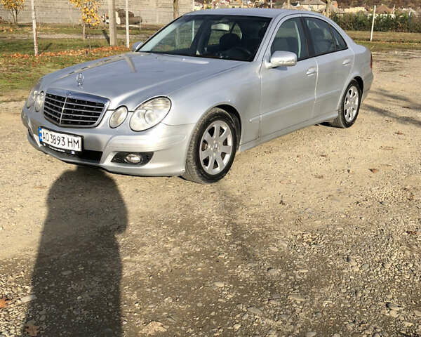 Сірий Мерседес Е-Клас, об'ємом двигуна 2.99 л та пробігом 526 тис. км за 7050 $, фото 14 на Automoto.ua
