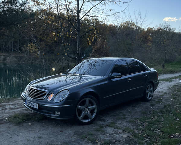 Сірий Мерседес Е-Клас, об'ємом двигуна 2.99 л та пробігом 295 тис. км за 9400 $, фото 28 на Automoto.ua