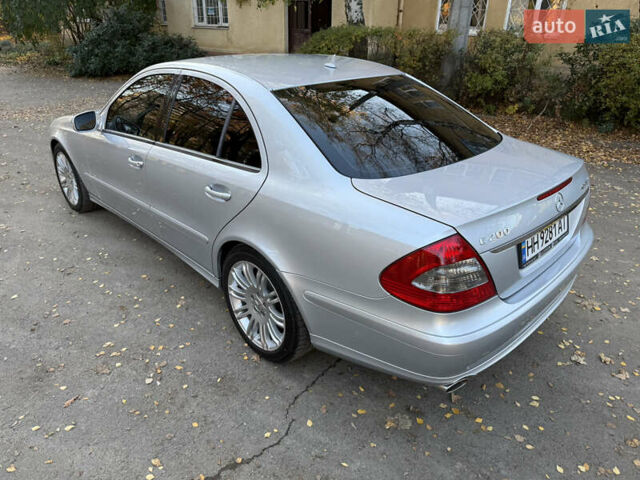 Сірий Мерседес Е-Клас, об'ємом двигуна 1.8 л та пробігом 240 тис. км за 9000 $, фото 31 на Automoto.ua