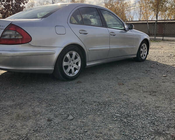 Сірий Мерседес Е-Клас, об'ємом двигуна 2.99 л та пробігом 526 тис. км за 7050 $, фото 5 на Automoto.ua