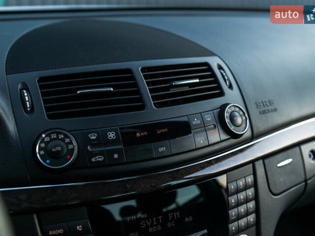 Мерседес Е-Клас 2006 у Мукачеве на Automoto.ua Сірий Мерседес Е-Клас, об'ємом двигуна 1.8 л та пробігом 79 тис. км за 25500 $, фото 34 на Automoto.ua