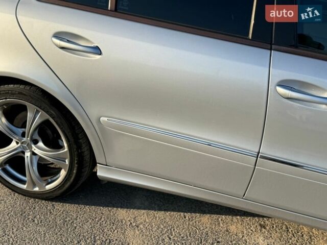 Сірий Мерседес Е-Клас, об'ємом двигуна 3.5 л та пробігом 322 тис. км за 5699 $, фото 29 на Automoto.ua
