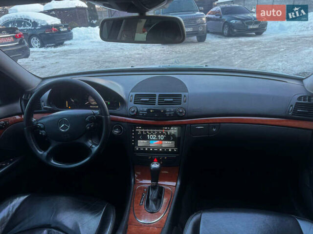 Сірий Мерседес Е-Клас, об'ємом двигуна 2.2 л та пробігом 400 тис. км за 6950 $, фото 22 на Automoto.ua