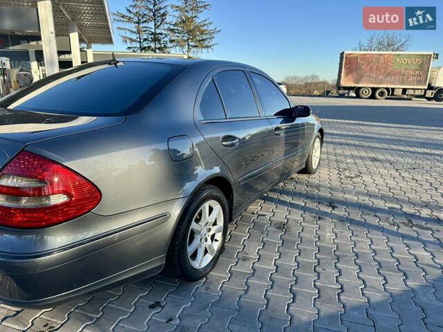 Серый Мерседес Е-Класс, объемом двигателя 2.99 л и пробегом 492 тыс. км за 8500 $, фото 5 на Automoto.ua
