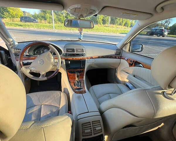 Серый Мерседес Е-Класс, объемом двигателя 3.5 л и пробегом 270 тыс. км за 13250 $, фото 13 на Automoto.ua