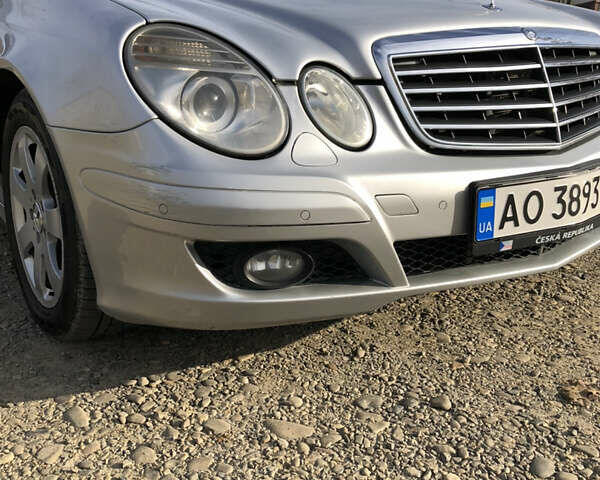 Сірий Мерседес Е-Клас, об'ємом двигуна 2.99 л та пробігом 526 тис. км за 7050 $, фото 9 на Automoto.ua
