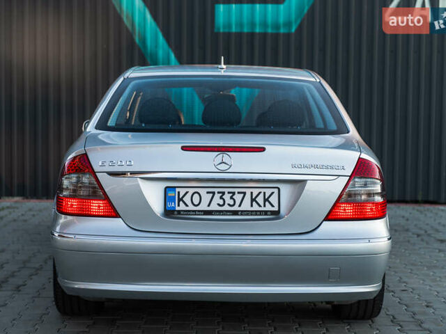 Мерседес Е-Клас 2006 у Мукачеве на Automoto.ua Сірий Мерседес Е-Клас, об'ємом двигуна 1.8 л та пробігом 79 тис. км за 25500 $, фото 12 на Automoto.ua