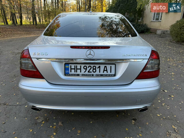 Сірий Мерседес Е-Клас, об'ємом двигуна 1.8 л та пробігом 240 тис. км за 9000 $, фото 23 на Automoto.ua