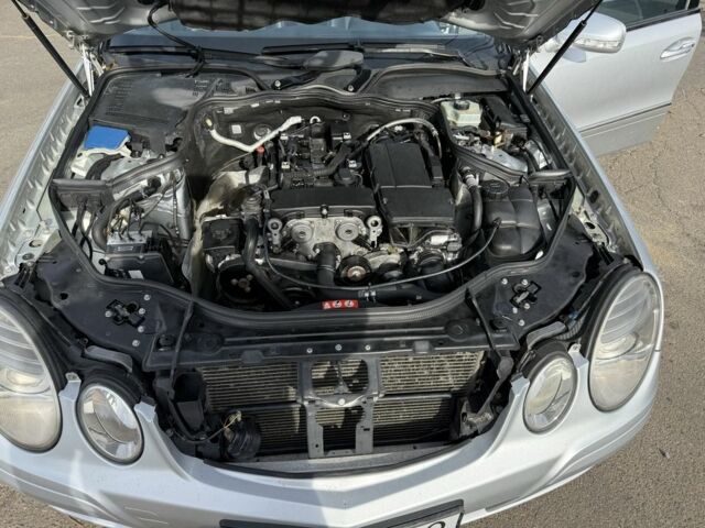 Серый Мерседес Е-Класс, объемом двигателя 1.8 л и пробегом 261 тыс. км за 6500 $, фото 13 на Automoto.ua