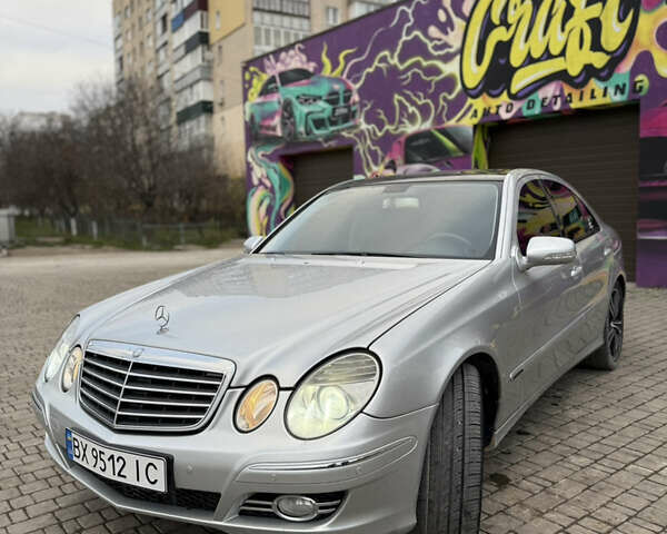 Сірий Мерседес Е-Клас, об'ємом двигуна 2.15 л та пробігом 325 тис. км за 7500 $, фото 8 на Automoto.ua