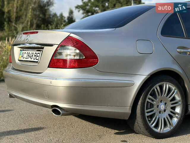Мерседес Е-Класс 2007 в Трускавце на Automoto.ua Серый Мерседес Е-Класс, объемом двигателя 2.99 л и пробегом 358 тыс. км за 11300 $, фото 24 на Automoto.ua