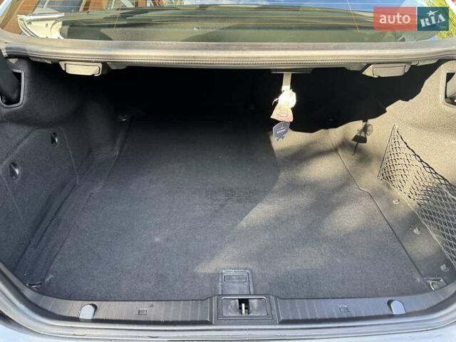 Серый Мерседес Е-Класс, объемом двигателя 1.8 л и пробегом 266 тыс. км за 8800 $, фото 7 на Automoto.ua