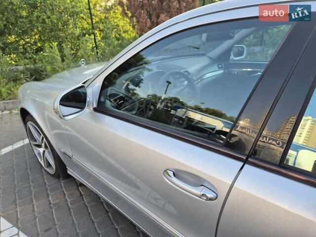 Серый Мерседес Е-Класс, объемом двигателя 1.8 л и пробегом 219 тыс. км за 10500 $, фото 41 на Automoto.ua