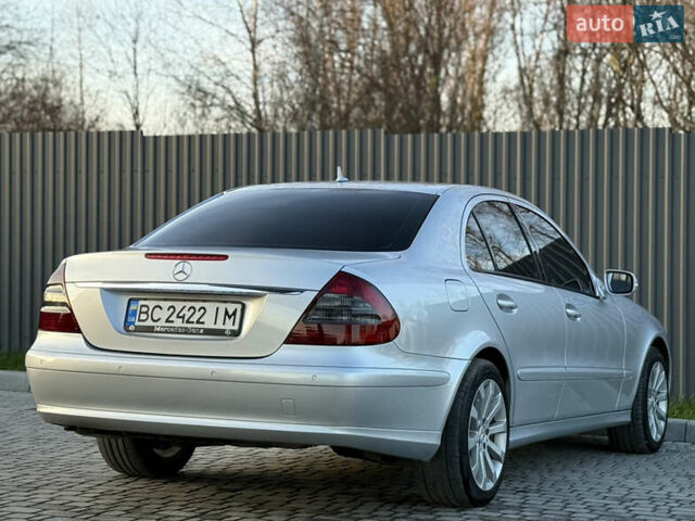 Сірий Мерседес Е-Клас, об'ємом двигуна 2.2 л та пробігом 295 тис. км за 9999 $, фото 112 на Automoto.ua