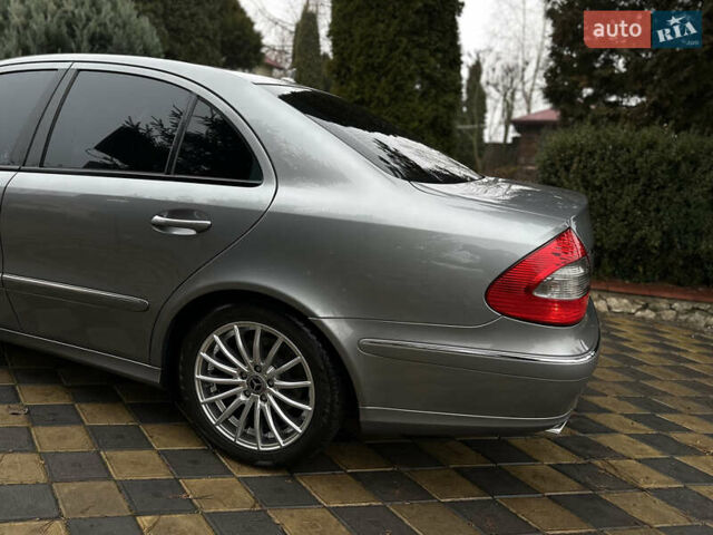 Серый Мерседес Е-Класс, объемом двигателя 3 л и пробегом 370 тыс. км за 8950 $, фото 3 на Automoto.ua