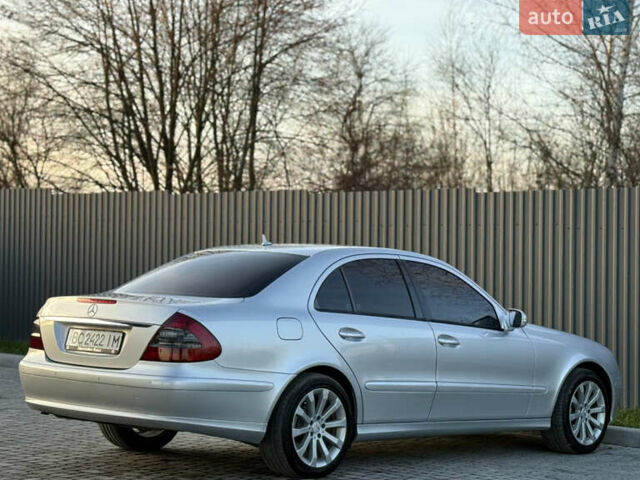 Сірий Мерседес Е-Клас, об'ємом двигуна 2.2 л та пробігом 295 тис. км за 9999 $, фото 118 на Automoto.ua