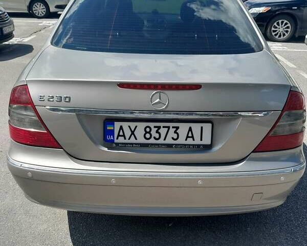 Серый Мерседес Е-Класс, объемом двигателя 2.5 л и пробегом 520 тыс. км за 8000 $, фото 2 на Automoto.ua
