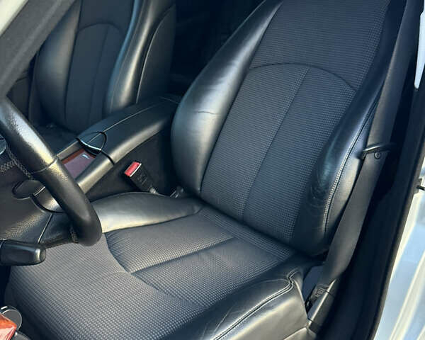 Сірий Мерседес Е-Клас, об'ємом двигуна 2.2 л та пробігом 295 тис. км за 9999 $, фото 32 на Automoto.ua