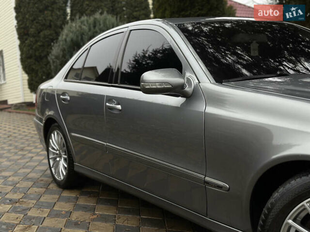 Серый Мерседес Е-Класс, объемом двигателя 3 л и пробегом 370 тыс. км за 8950 $, фото 10 на Automoto.ua