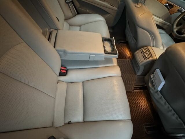 Серый Мерседес Е-Класс, объемом двигателя 2.1 л и пробегом 441 тыс. км за 4300 $, фото 6 на Automoto.ua