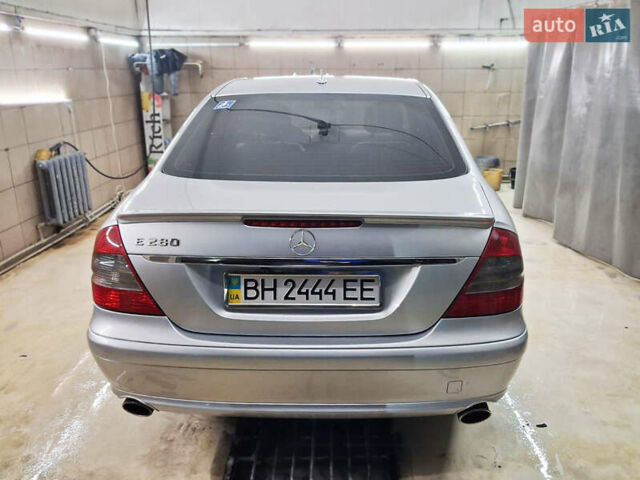 Серый Мерседес Е-Класс, объемом двигателя 3 л и пробегом 308 тыс. км за 7700 $, фото 32 на Automoto.ua