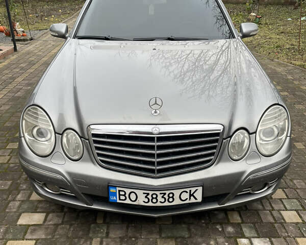 Сірий Мерседес Е-Клас, об'ємом двигуна 2.99 л та пробігом 373 тис. км за 8900 $, фото 15 на Automoto.ua