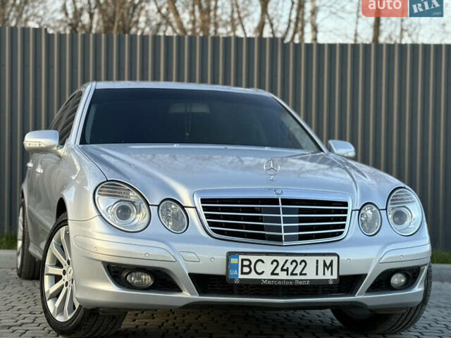Сірий Мерседес Е-Клас, об'ємом двигуна 2.2 л та пробігом 295 тис. км за 9999 $, фото 74 на Automoto.ua