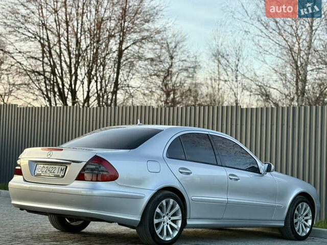 Сірий Мерседес Е-Клас, об'ємом двигуна 2.2 л та пробігом 295 тис. км за 9999 $, фото 117 на Automoto.ua