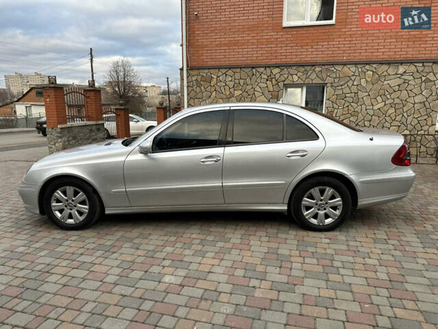 Сірий Мерседес Е-Клас, об'ємом двигуна 2.2 л та пробігом 319 тис. км за 7200 $, фото 2 на Automoto.ua