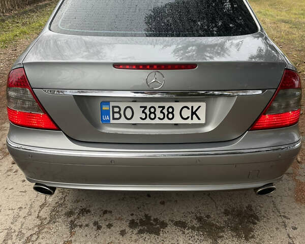 Сірий Мерседес Е-Клас, об'ємом двигуна 2.99 л та пробігом 373 тис. км за 8900 $, фото 12 на Automoto.ua
