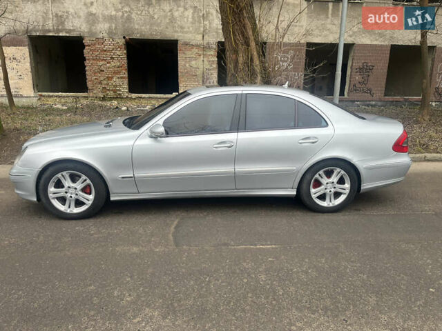 Сірий Мерседес Е-Клас, об'ємом двигуна 1.8 л та пробігом 190 тис. км за 7400 $, фото 9 на Automoto.ua