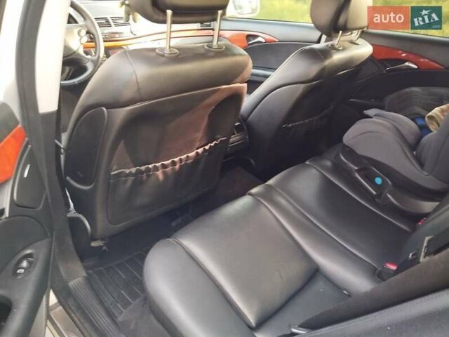 Серый Мерседес Е-Класс, объемом двигателя 2.2 л и пробегом 370 тыс. км за 8700 $, фото 8 на Automoto.ua