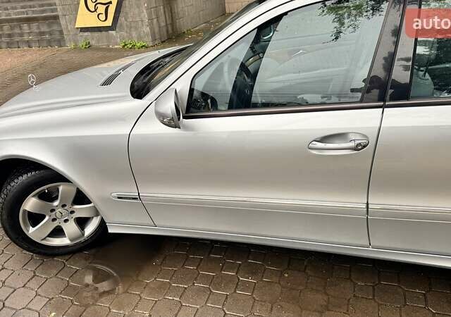 Сірий Мерседес Е-Клас, об'ємом двигуна 3 л та пробігом 244 тис. км за 8500 $, фото 2 на Automoto.ua