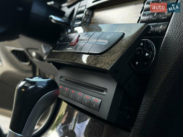 Мерседес Е-Класс 2007 в Трускавце на Automoto.ua Серый Мерседес Е-Класс, объемом двигателя 2.99 л и пробегом 358 тыс. км за 11300 $, фото 51 на Automoto.ua