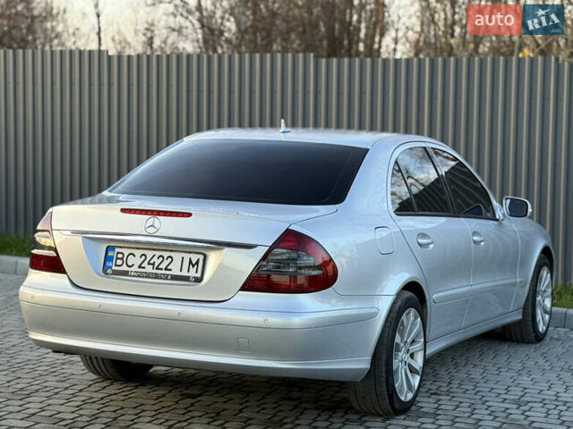Сірий Мерседес Е-Клас, об'ємом двигуна 2.2 л та пробігом 295 тис. км за 9999 $, фото 111 на Automoto.ua