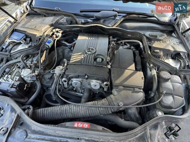 Серый Мерседес Е-Класс, объемом двигателя 1.8 л и пробегом 266 тыс. км за 8800 $, фото 11 на Automoto.ua