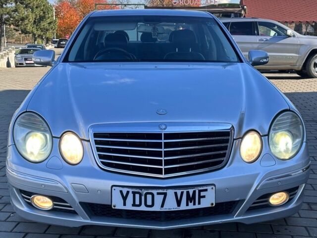 Мерседес Е-Клас 2007 у Глубокой на Automoto.ua Сірий Мерседес Е-Клас, об'ємом двигуна 3 л та пробігом 301 тис. км за 5255 $, фото 1 на Automoto.ua