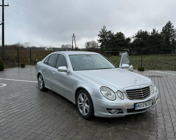 Сірий Мерседес Е-Клас, об'ємом двигуна 2.1 л та пробігом 278 тис. км за 10800 $, фото 2 на Automoto.ua