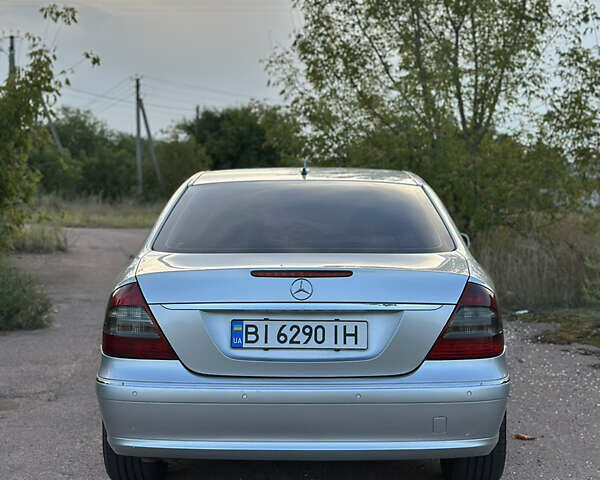 Серый Мерседес Е-Класс, объемом двигателя 2.15 л и пробегом 313 тыс. км за 8000 $, фото 14 на Automoto.ua