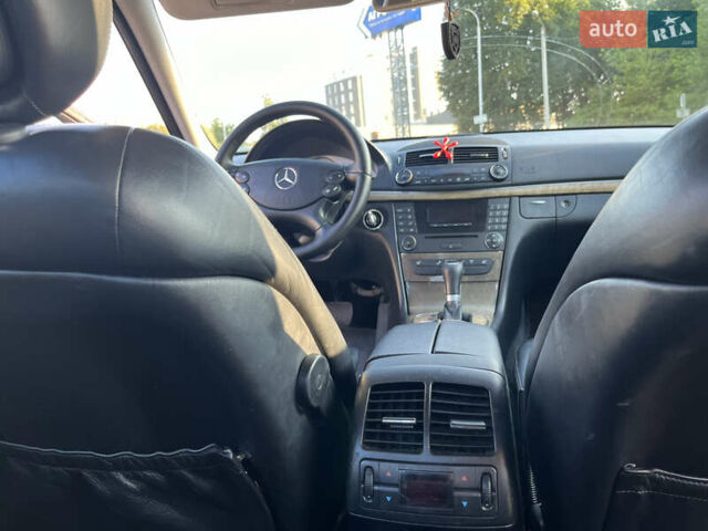 Серый Мерседес Е-Класс, объемом двигателя 1.8 л и пробегом 217 тыс. км за 7200 $, фото 15 на Automoto.ua