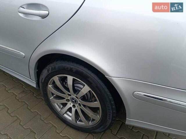 Серый Мерседес Е-Класс, объемом двигателя 2.99 л и пробегом 399 тыс. км за 9500 $, фото 62 на Automoto.ua