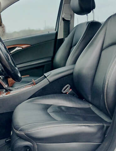 Сірий Мерседес Е-Клас, об'ємом двигуна 3 л та пробігом 308 тис. км за 7700 $, фото 23 на Automoto.ua