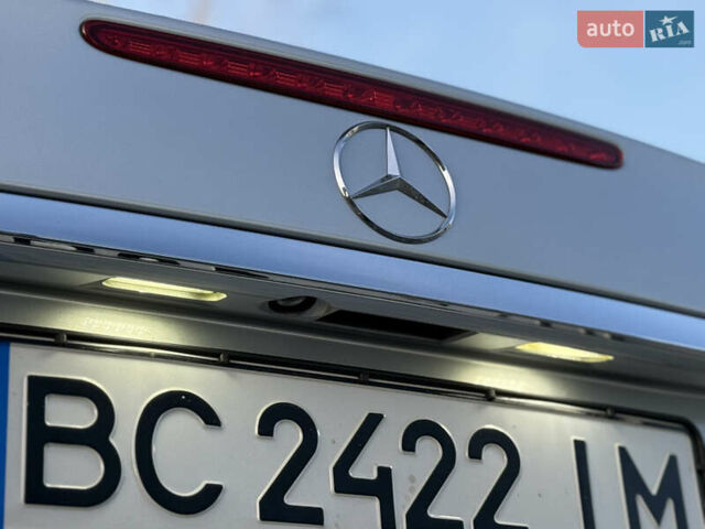 Сірий Мерседес Е-Клас, об'ємом двигуна 2.2 л та пробігом 295 тис. км за 9999 $, фото 11 на Automoto.ua