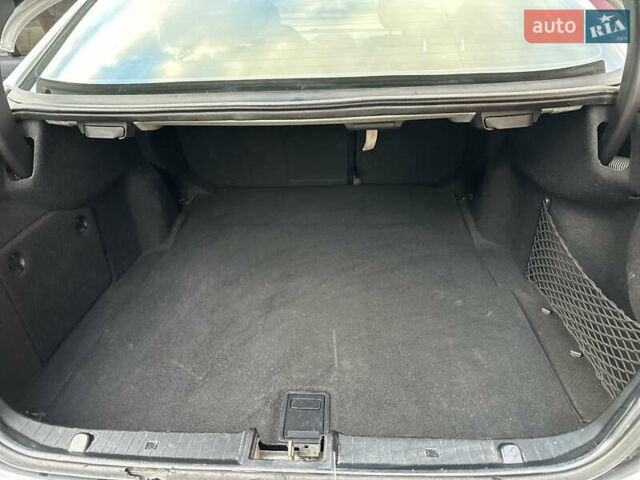 Сірий Мерседес Е-Клас, об'ємом двигуна 2.2 л та пробігом 319 тис. км за 7200 $, фото 10 на Automoto.ua