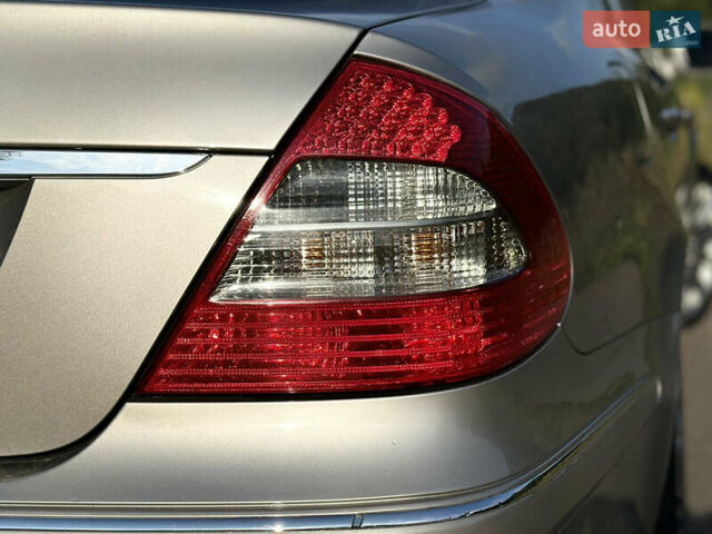 Мерседес Е-Класс 2007 в Трускавце на Automoto.ua Серый Мерседес Е-Класс, объемом двигателя 2.99 л и пробегом 358 тыс. км за 11300 $, фото 22 на Automoto.ua