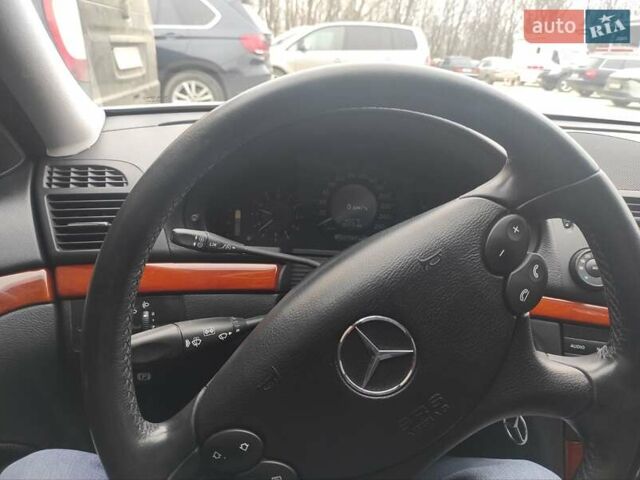 Серый Мерседес Е-Класс, объемом двигателя 2.1 л и пробегом 300 тыс. км за 8800 $, фото 2 на Automoto.ua