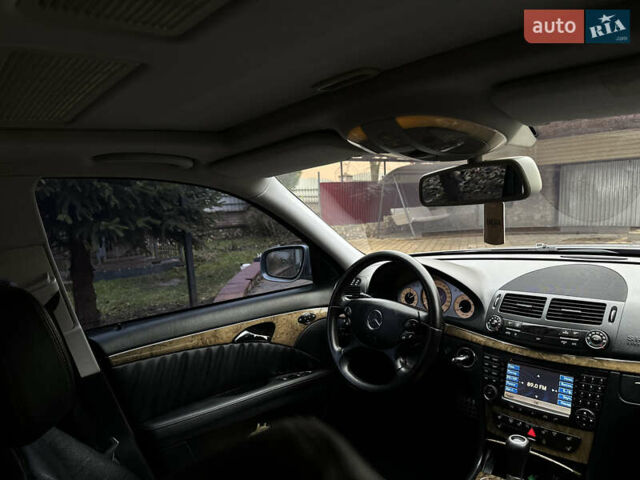 Серый Мерседес Е-Класс, объемом двигателя 3 л и пробегом 370 тыс. км за 8950 $, фото 32 на Automoto.ua